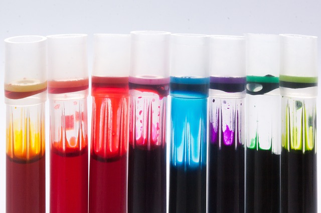 Színes és fekete fehér tonerek