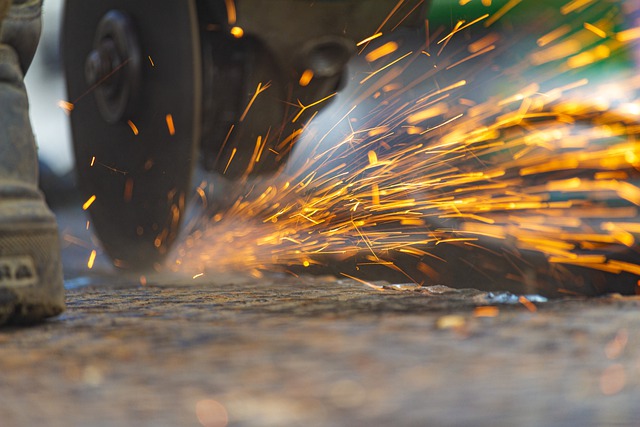 Makita sarokcsiszoló