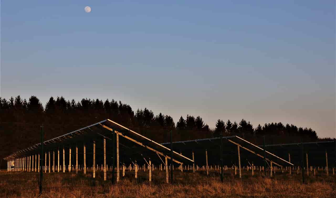 naperőmű építés